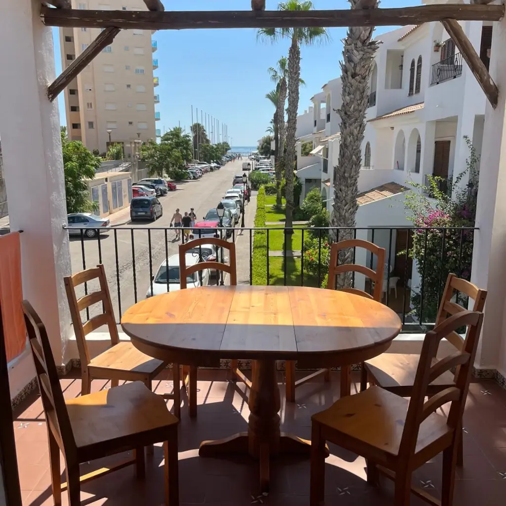 Alojamiento - foto 1